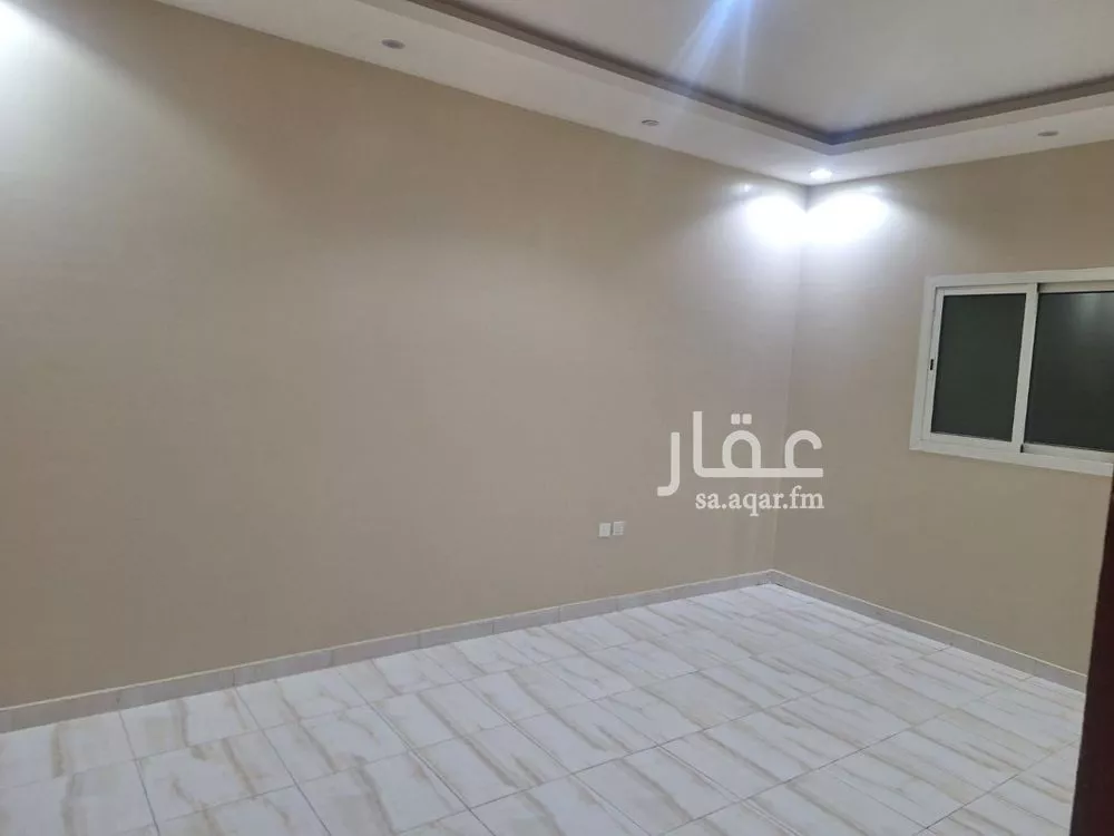 دور 3 غرف في العارض 19