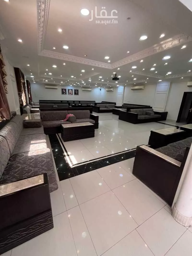 4 bedroom floor in Ash Shulah 4
