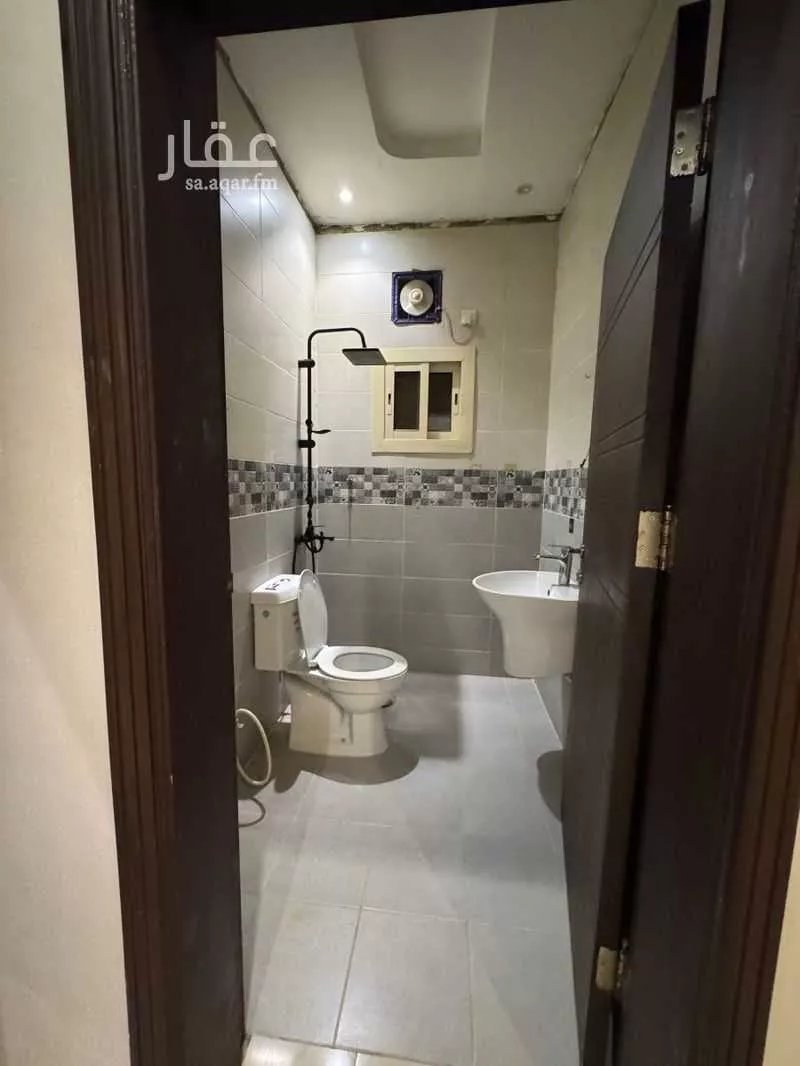 5 bedroom apartment in Ar Rayan, Jeddah 17