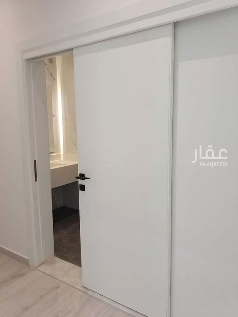 شقة 4 غرف في القصور 21