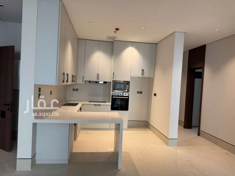 4 bedroom apartment in Dana Al Shamaliah 6