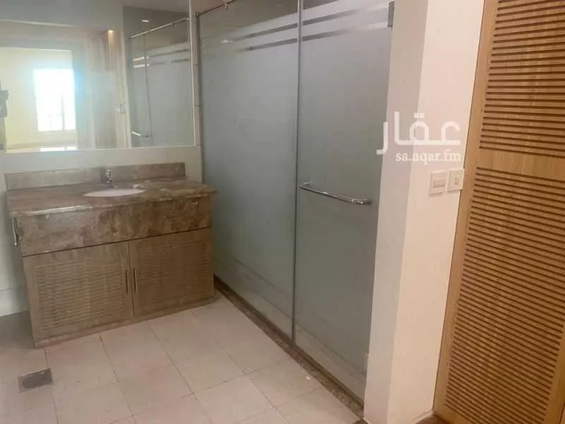 6 bedroom apartment in Al Qusur 14