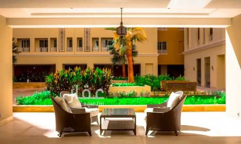 6 bedroom apartment in Al Qusur 5