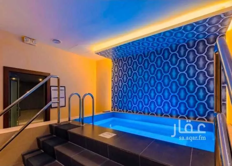 6 bedroom apartment in Al Qusur 6