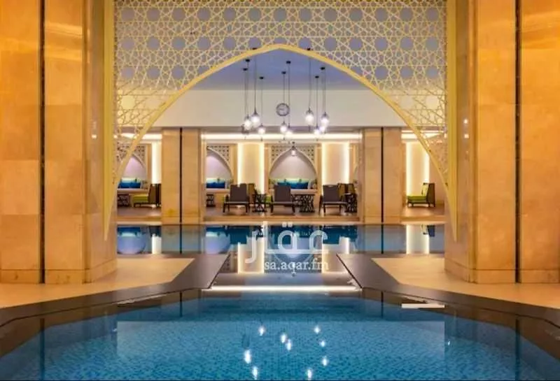 6 bedroom apartment in Al Qusur 7