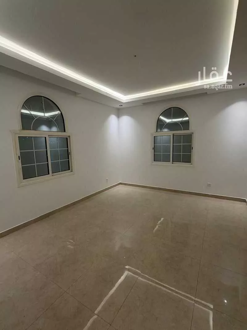 3 bedroom apartment in Al Qusur 10