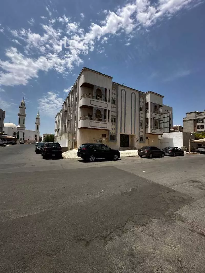 40 bedroom building in Al Salamah, Jeddah