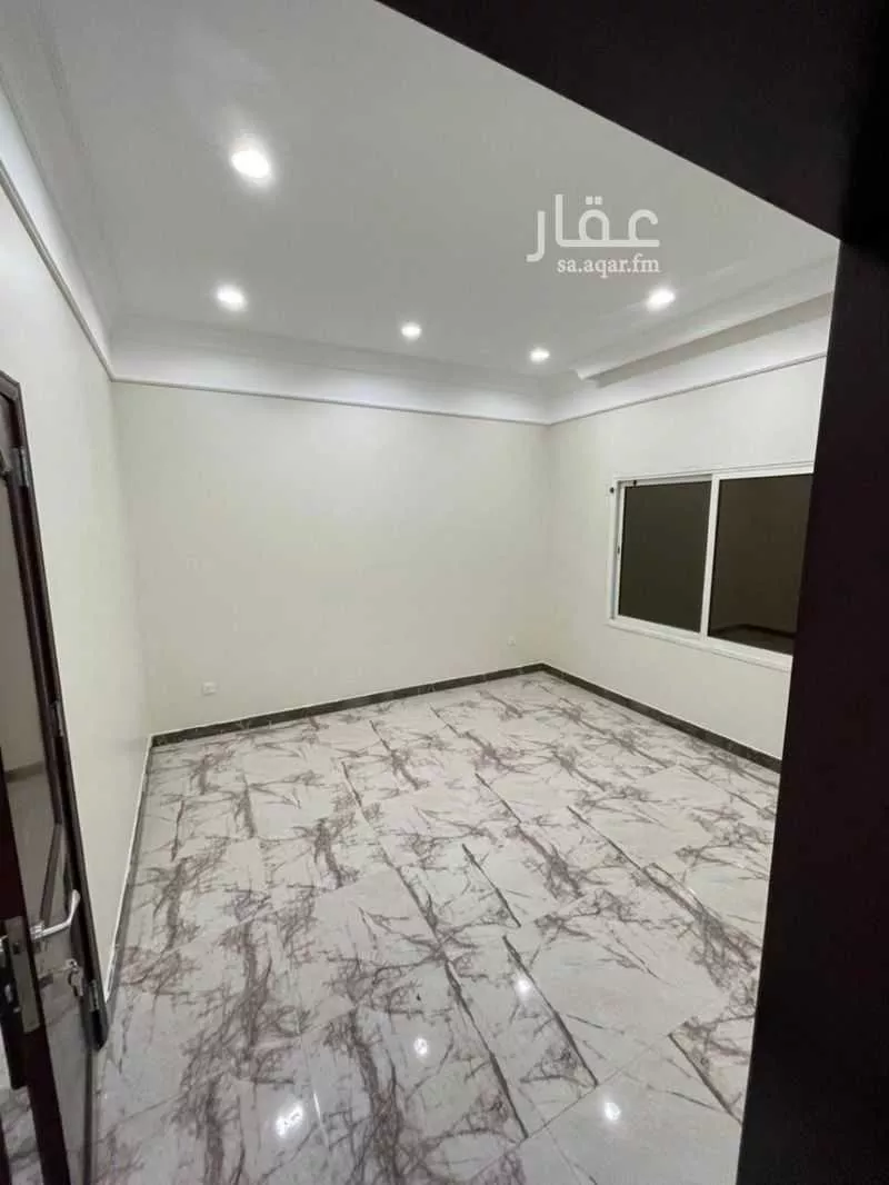 3 bedroom apartment in Hajar 8