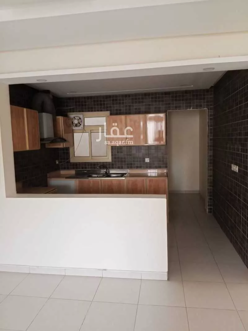 3 bedroom apartment in Al Qusur 3