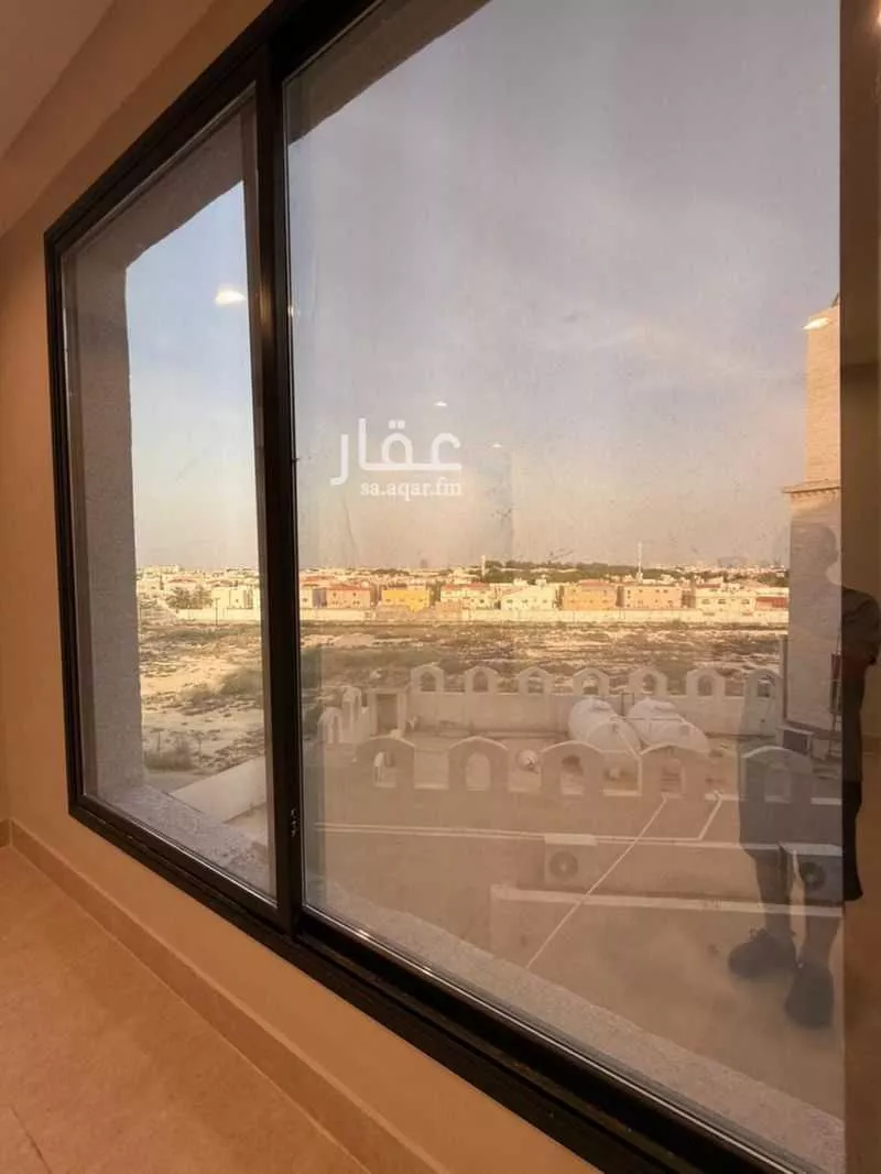 5 bedroom apartment in Dana Al Shamaliah 4
