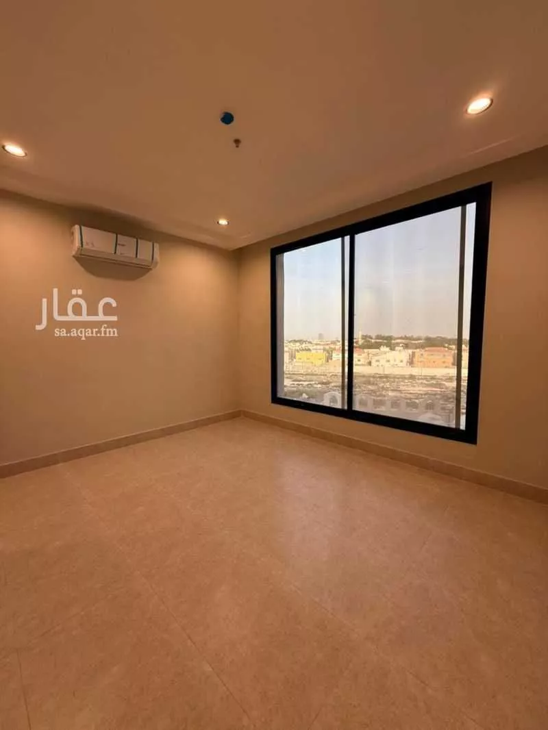 5 bedroom apartment in Dana Al Shamaliah 6