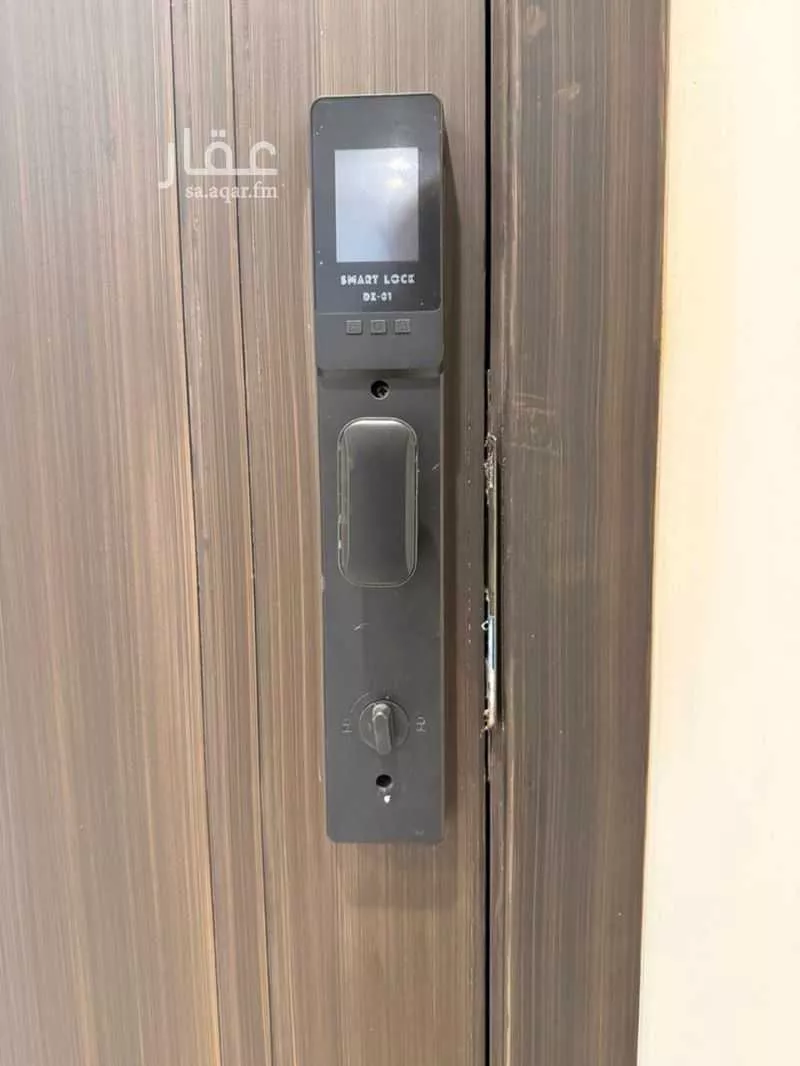 5 bedroom apartment in Dana Al Shamaliah 7