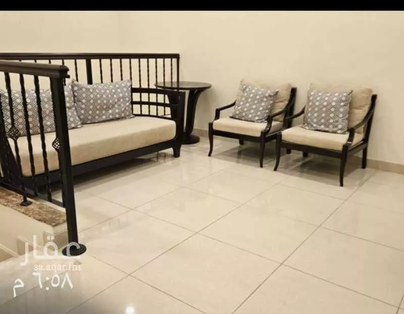 7 bedroom apartment in Al Qusur 8