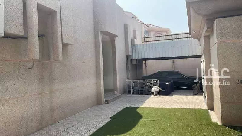 9 bedroom villa in Dana Al Shamaliah 2