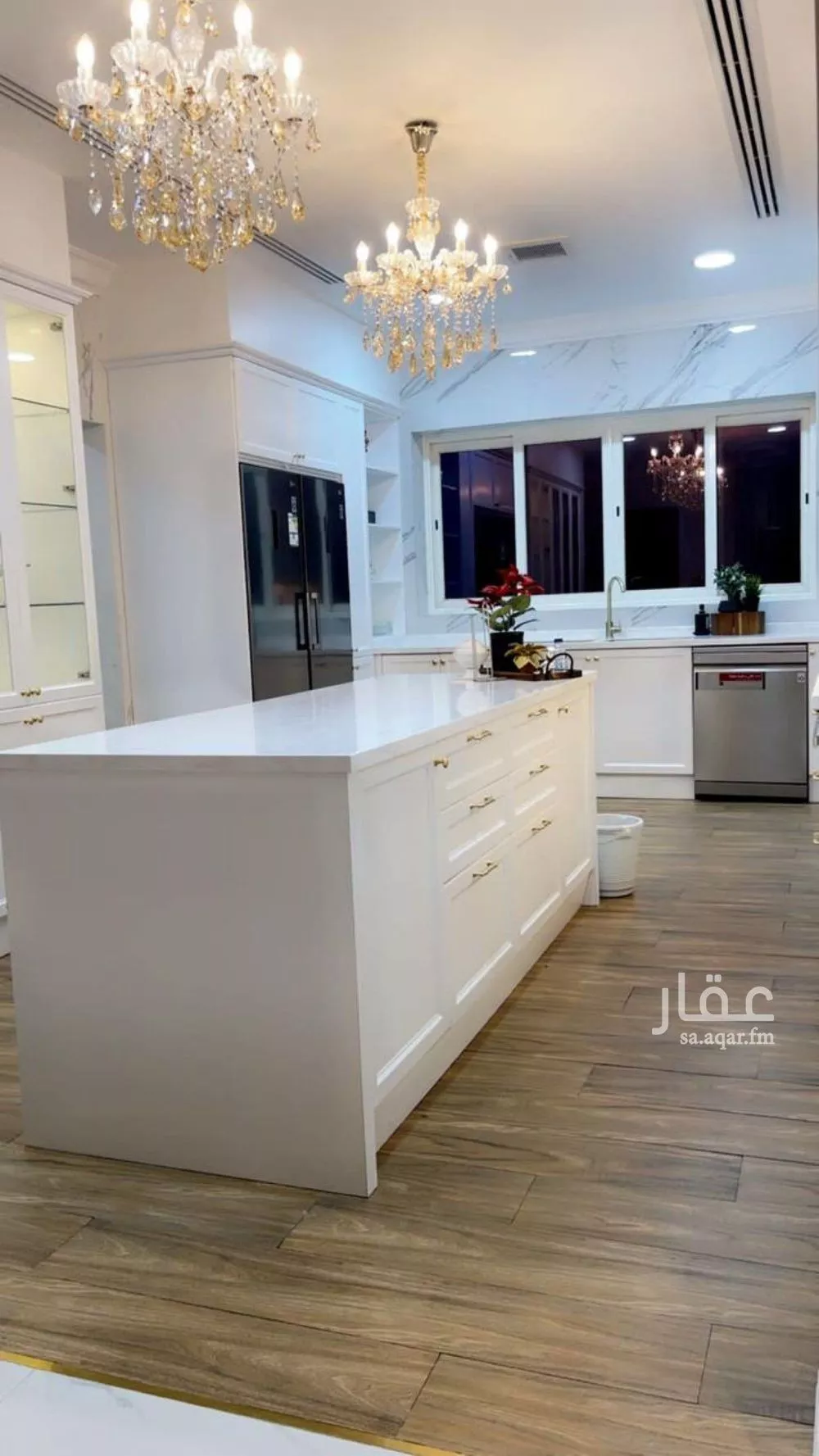 5 bedroom villa in Al Qashlah 5