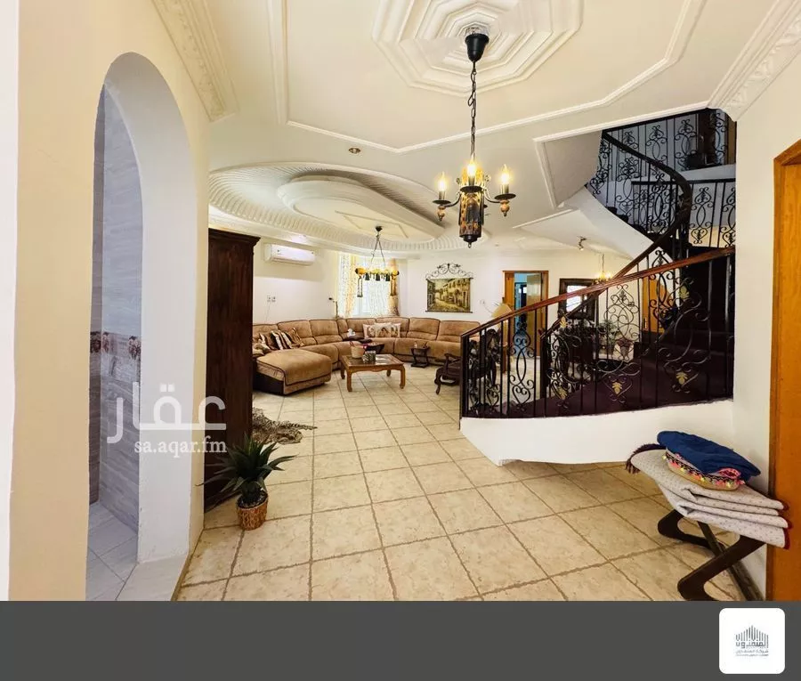 6 bedroom villa in Al Jamiah 9