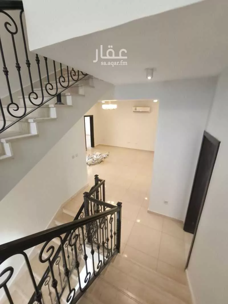 8 bedroom villa in Aramco 15