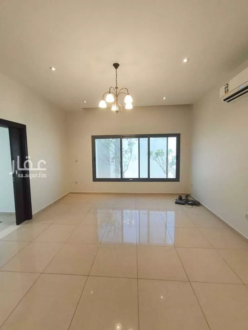 8 bedroom villa in Aramco 19