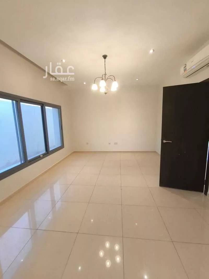 8 bedroom villa in Aramco 21