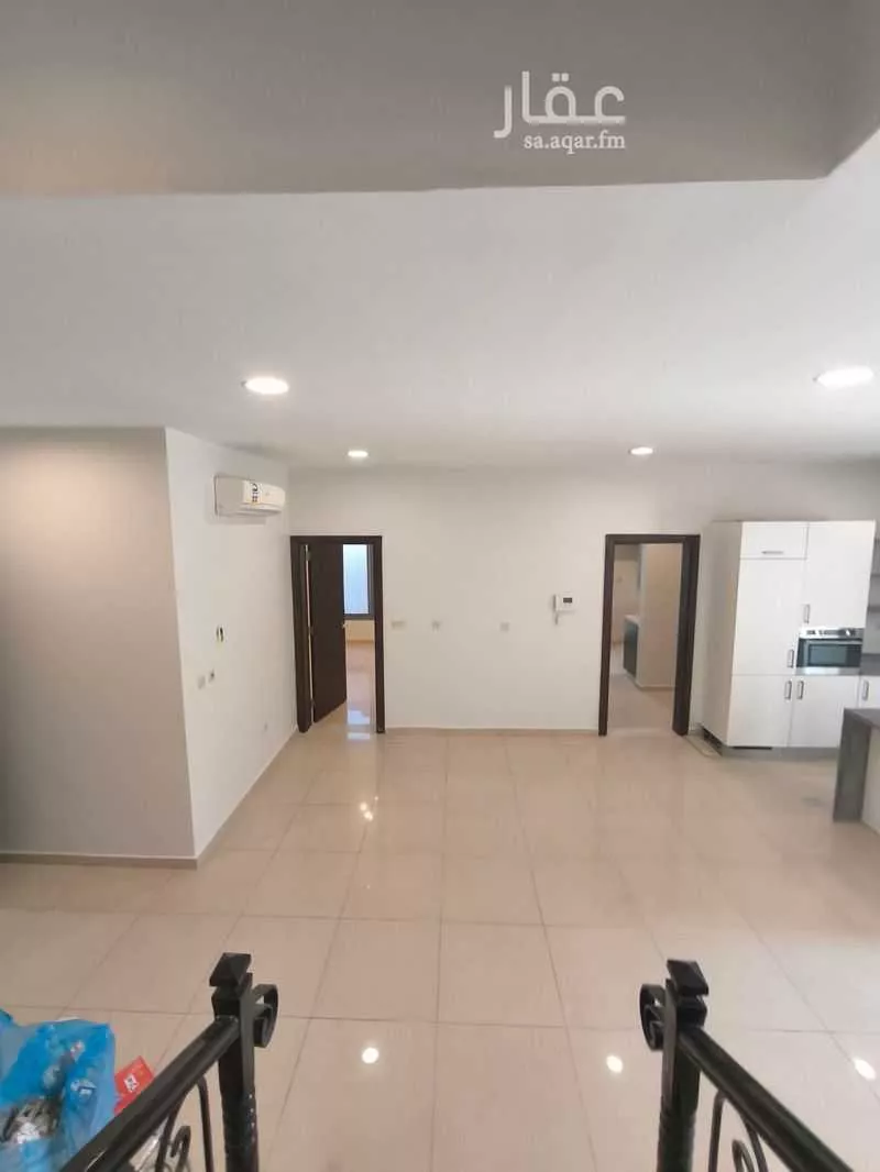 8 bedroom villa in Aramco 4