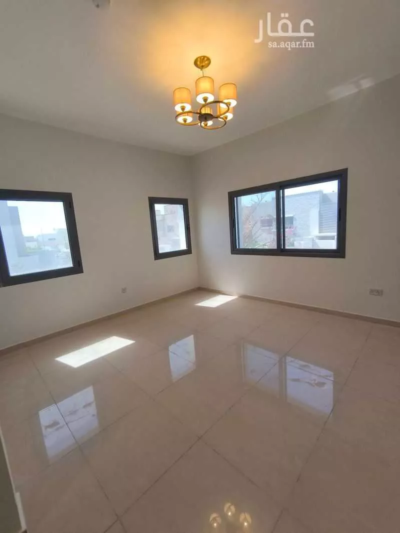 8 bedroom villa in Aramco 5