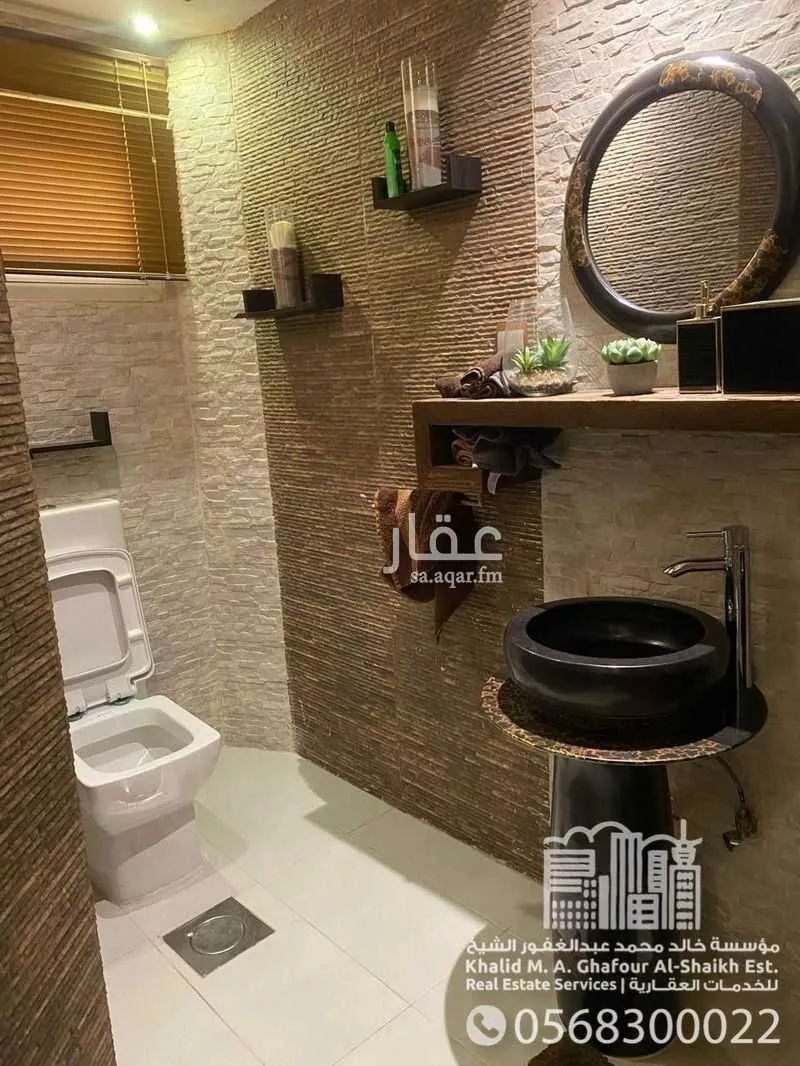 فيلا 4 غرف في الجامعة 17