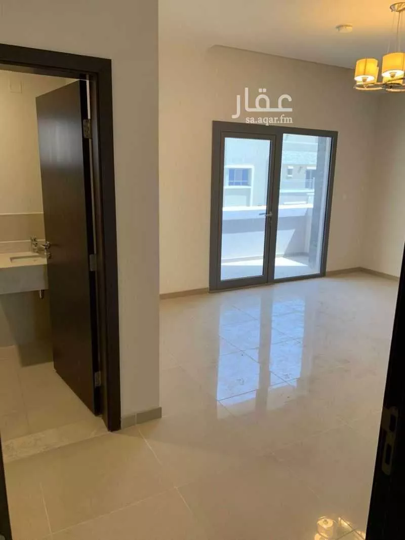 6 bedroom villa in Aramco 9