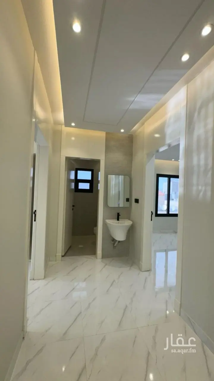 4 bedroom apartment in Dhahrat Namar, Riyadh 15