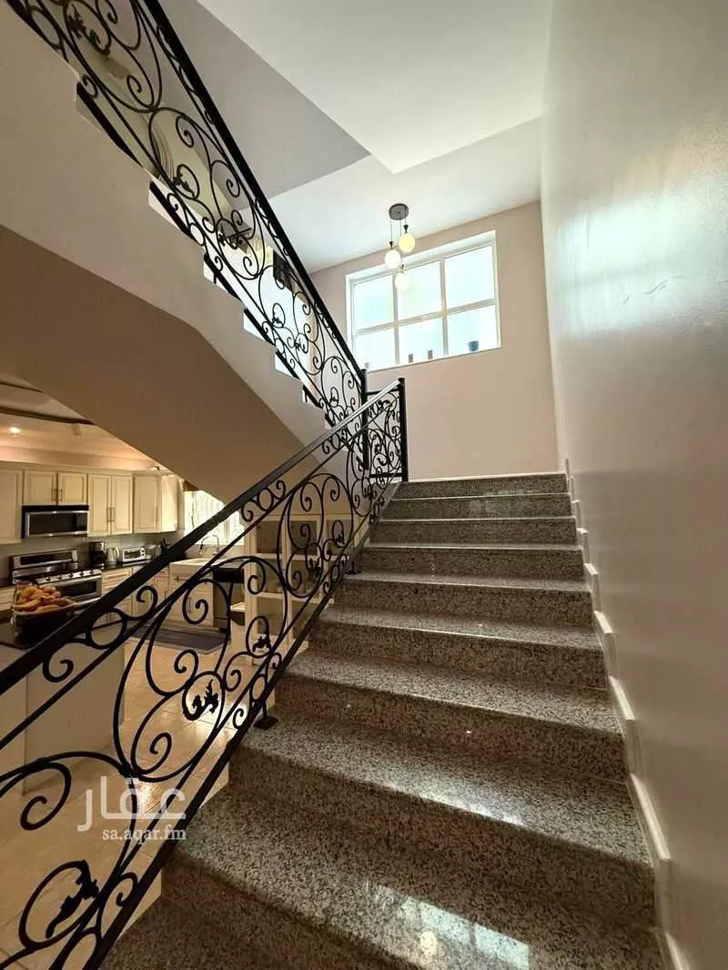 7 bedroom villa in Al Qashlah 15