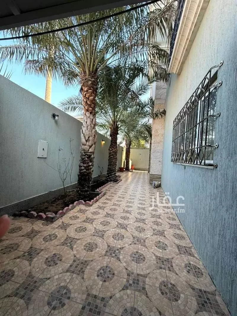 7 bedroom villa in Al Qashlah 18