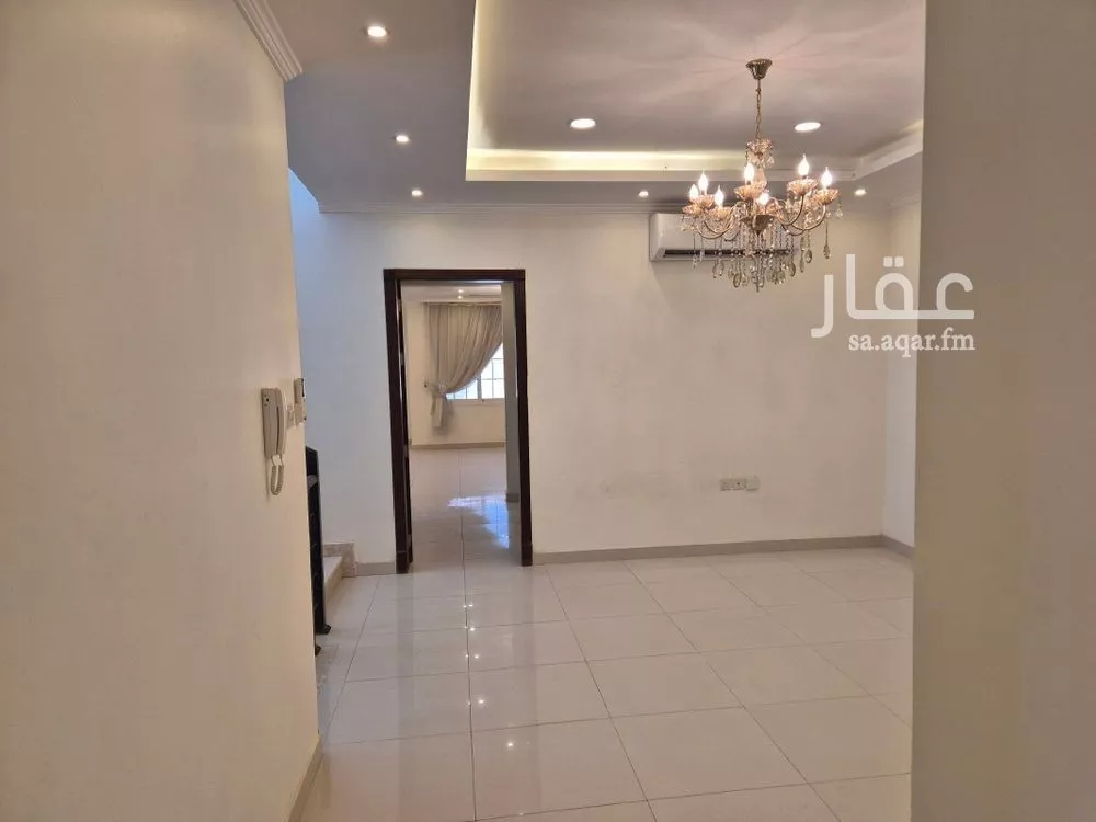 5 bedroom duplex in Al Qusur 15