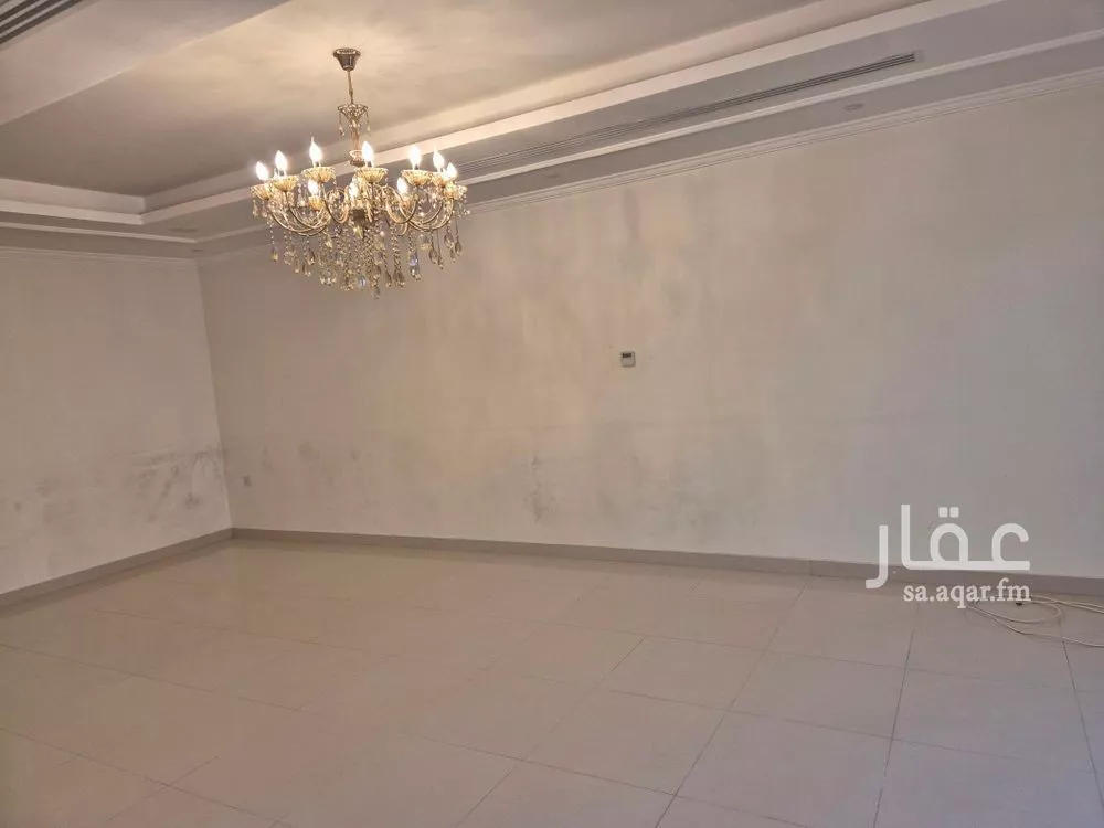 5 bedroom duplex in Al Qusur 6