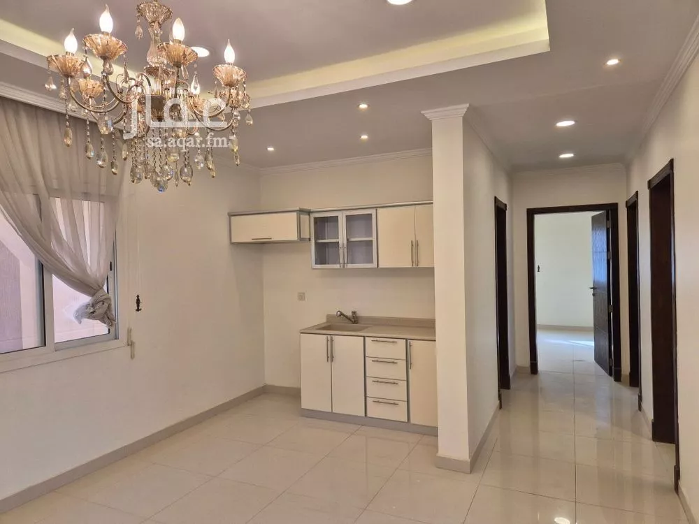 5 bedroom duplex in Al Qusur 9