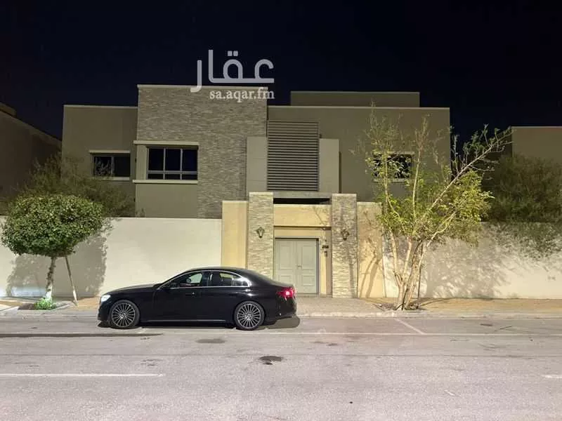 7 bedroom villa in Aramco 15