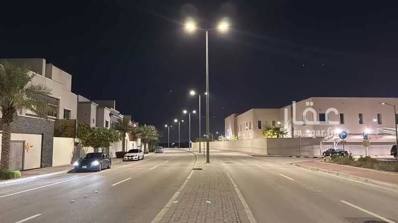 5 bedroom villa in Aramco 3
