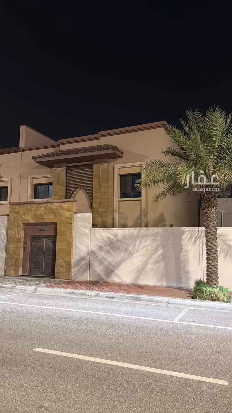 5 bedroom villa in Aramco 7