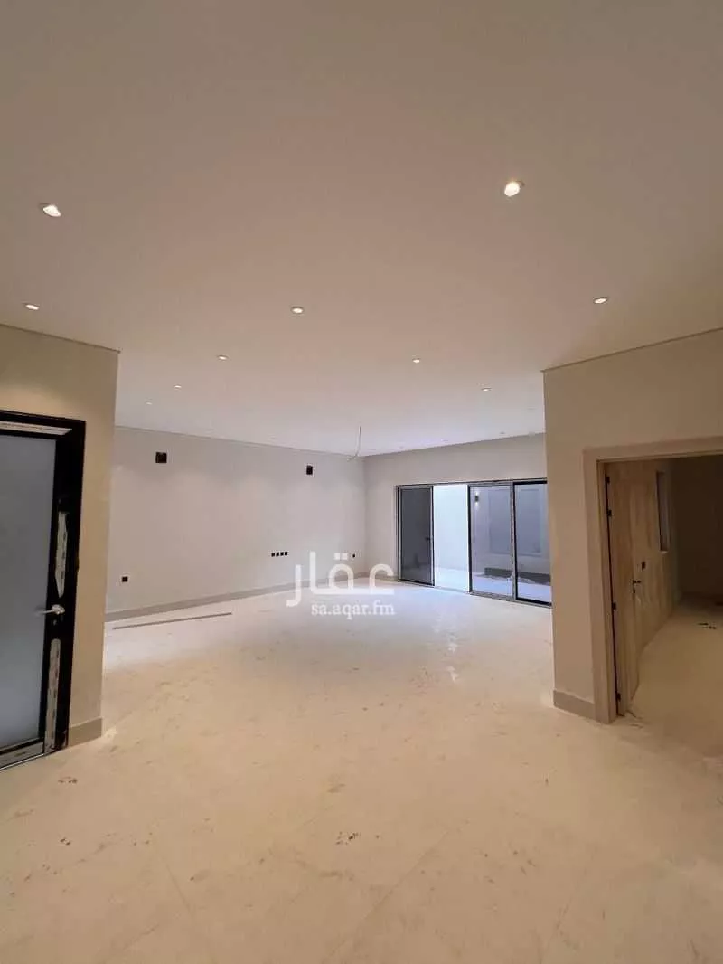 5 bedroom villa in Tihamah 3