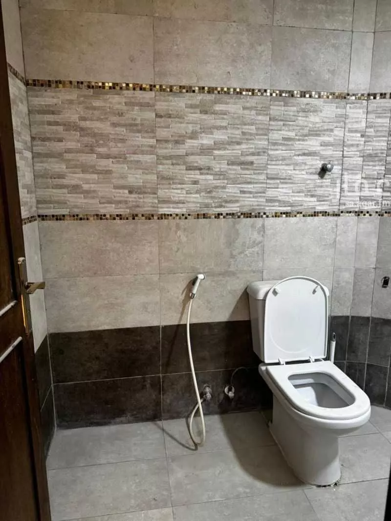 5 bedroom villa in Al Doha Ash Shamaliyah 11