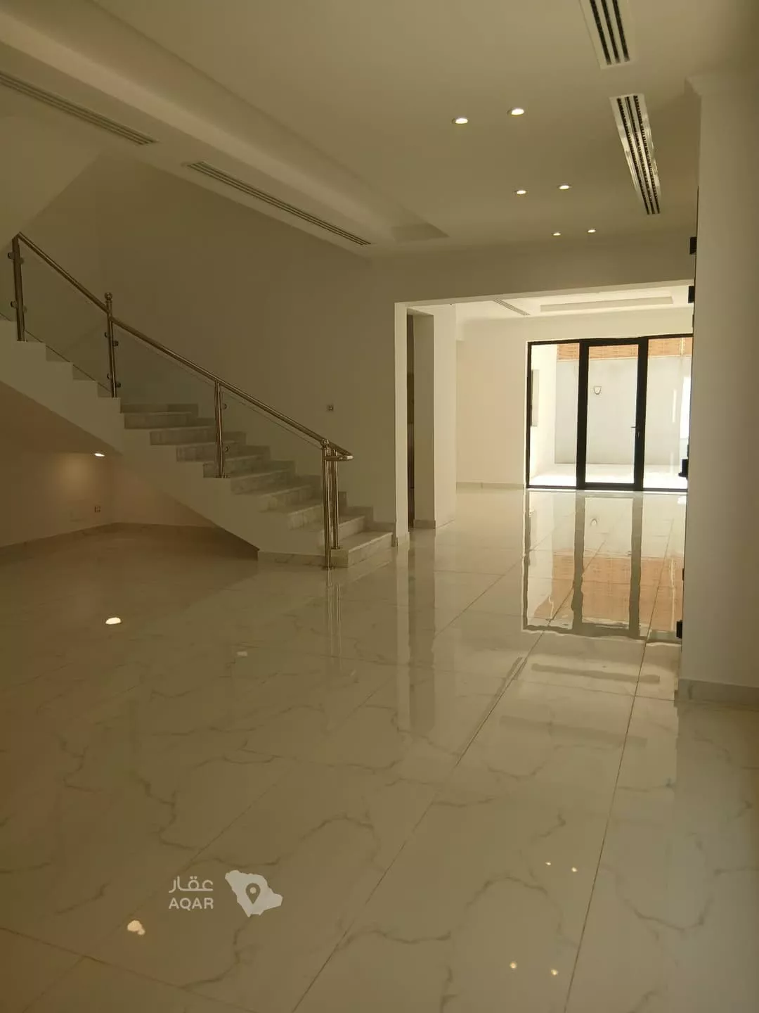 3 bedroom villa in As Sadafah, Eastern Province 4