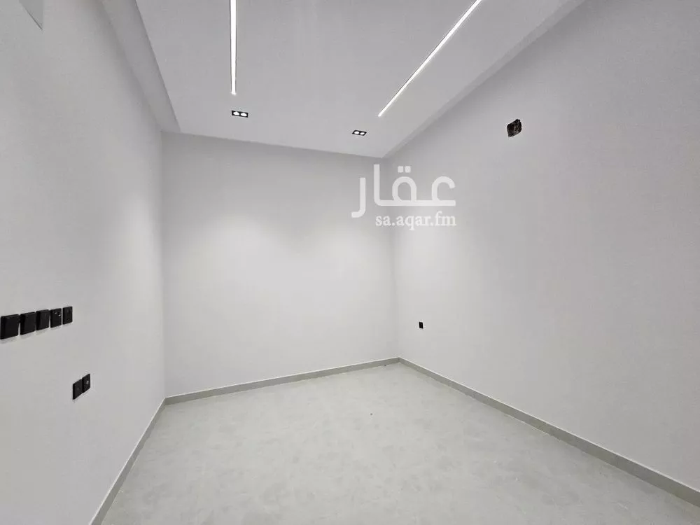 3 bedroom villa in Tuwaiq, Riyadh 9