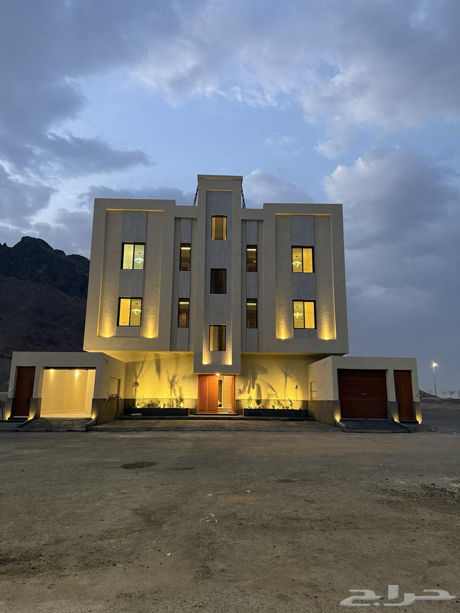 4 bedroom apartment in Warqan, Madinah 8