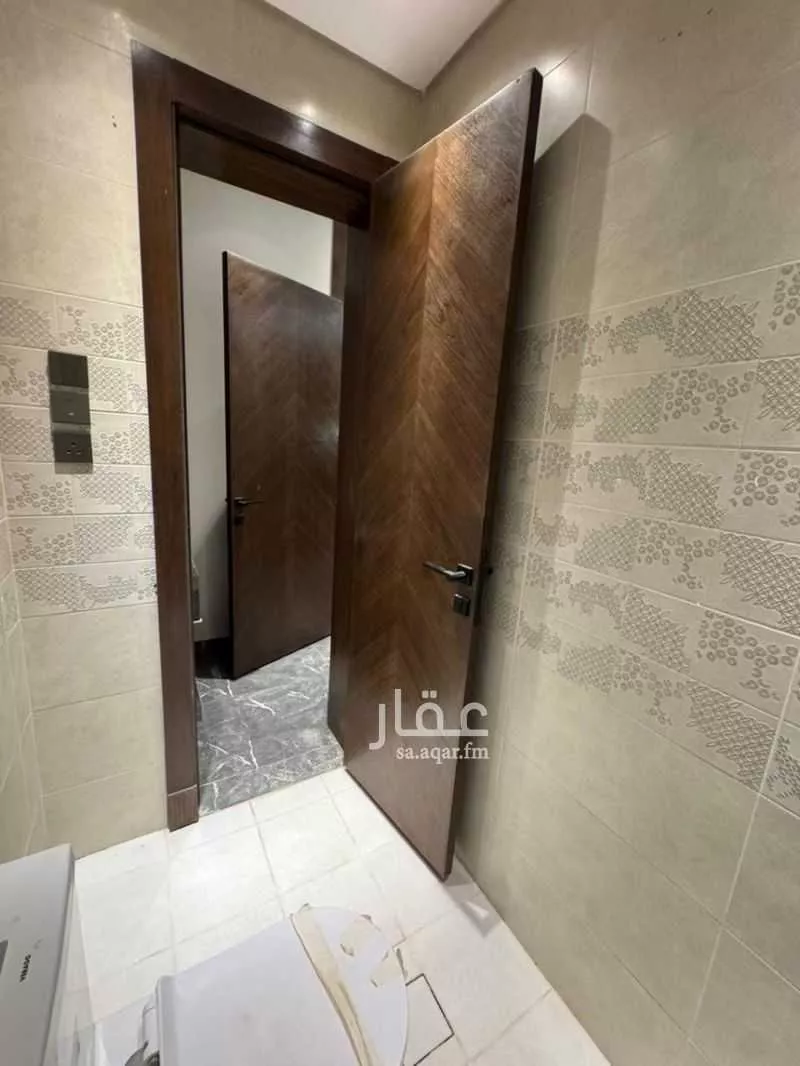 6 bedroom villa in Okaz, Riyadh 11