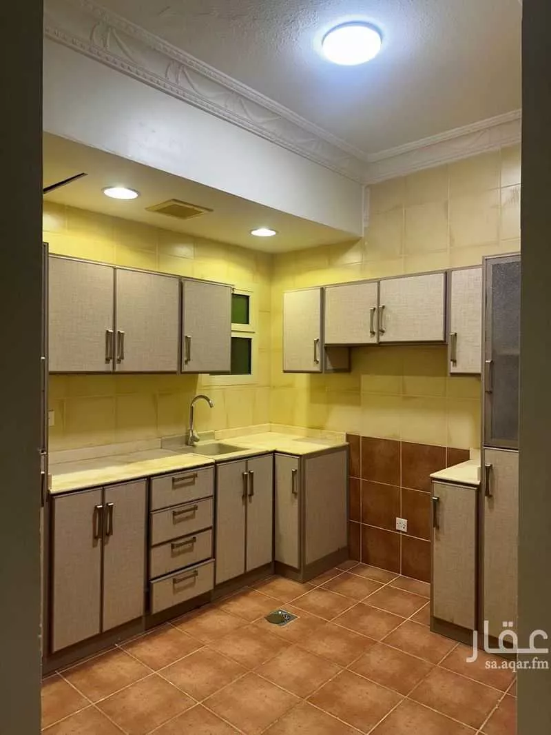 3 bedroom apartment in Dhahrat Laban 9