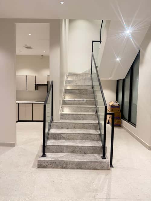 4 bedroom villa in Al Aridh 8