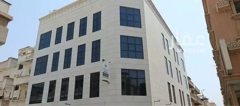 28 bedroom building in Madinat Al Umal, Eastern Province