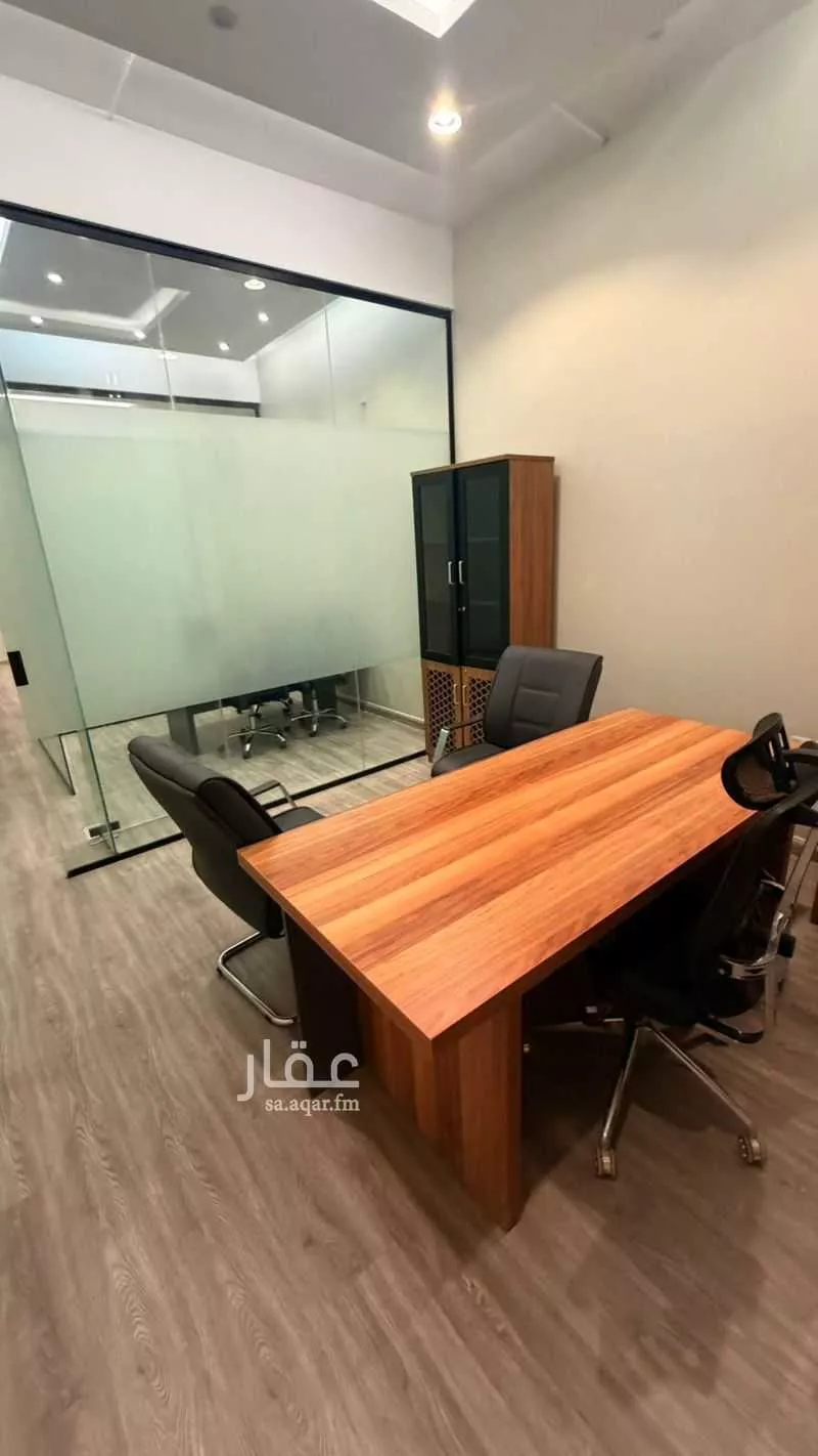 3 bedroom office in Al Qairawan, Riyadh 8