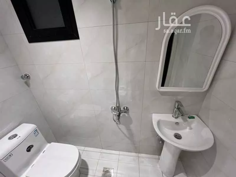 4 bedroom apartment in Al Shawqiyyah, Makkah 16