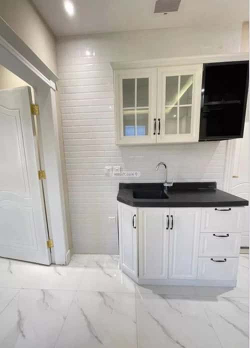 شقة 1 غرف في الملقا 3