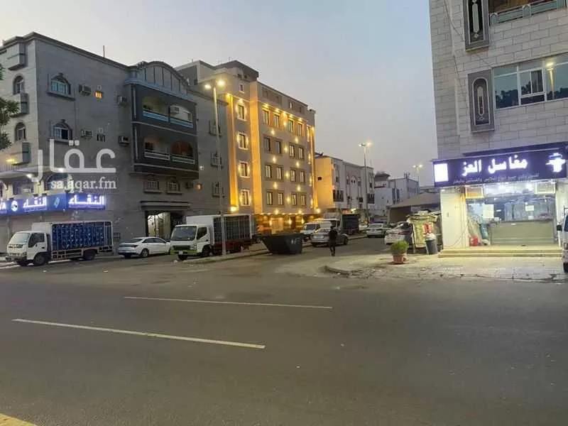 8 bedroom apartment in Al Safa 3
