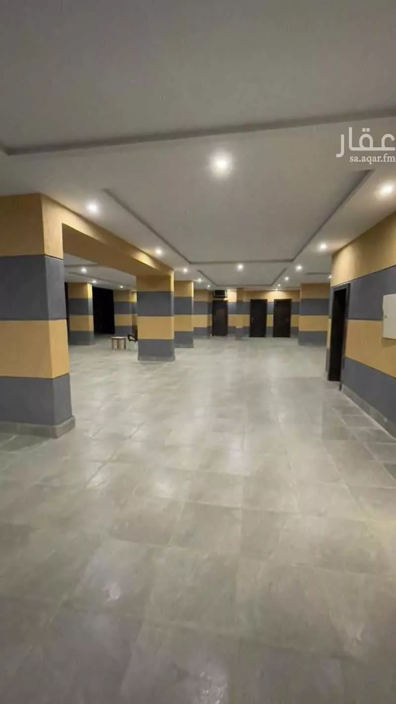 8 bedroom apartment in Al Safa 4